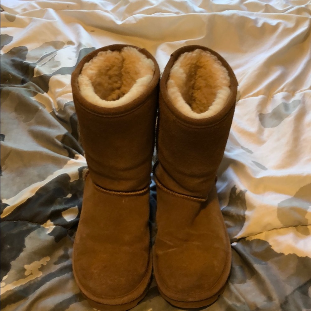 Short Brown Bear Paw Winter Boots